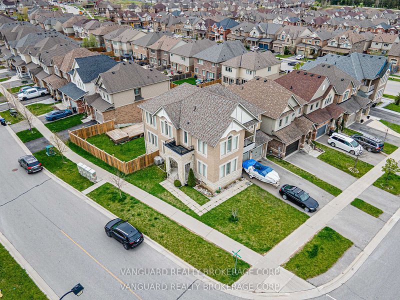 75 Treetops Boulevard Property Photo 4