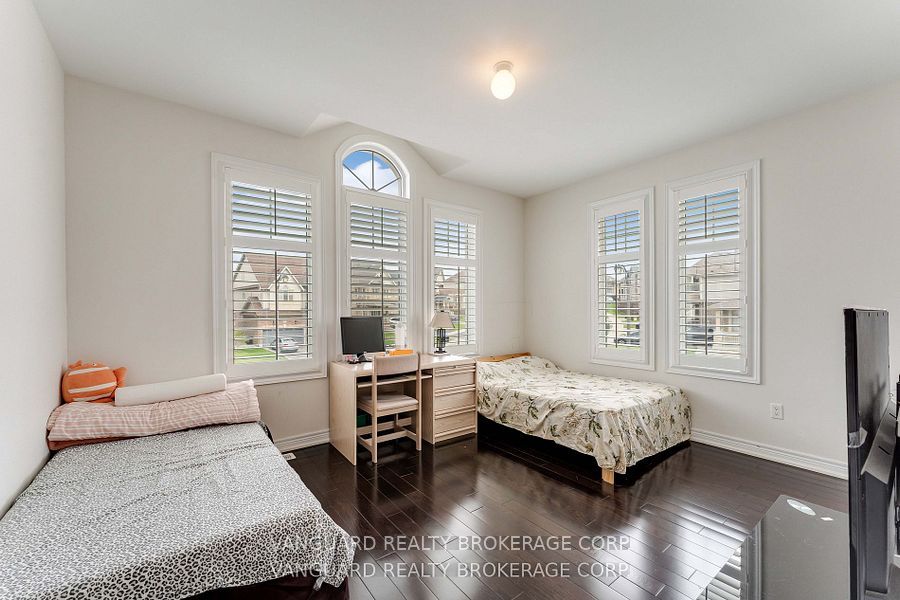 75 Treetops Boulevard Property Photo 30
