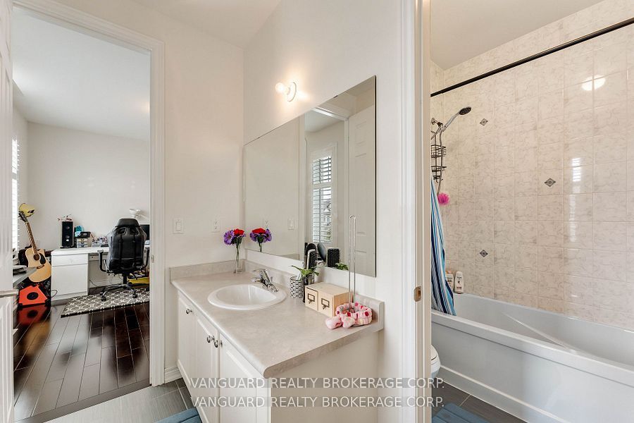 75 Treetops Boulevard Property Photo 32
