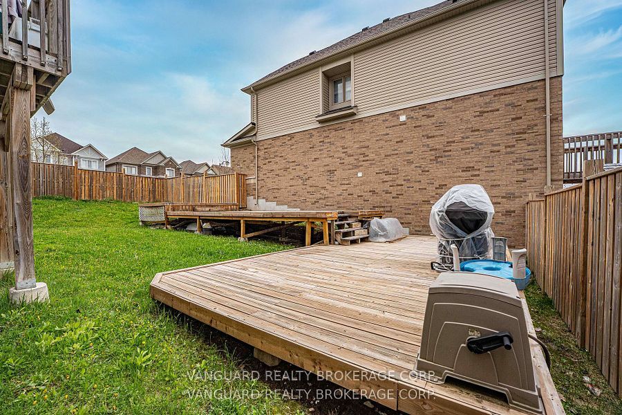 75 Treetops Boulevard Property Photo 40
