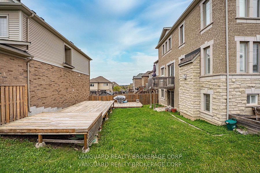 75 Treetops Boulevard Property Photo 44