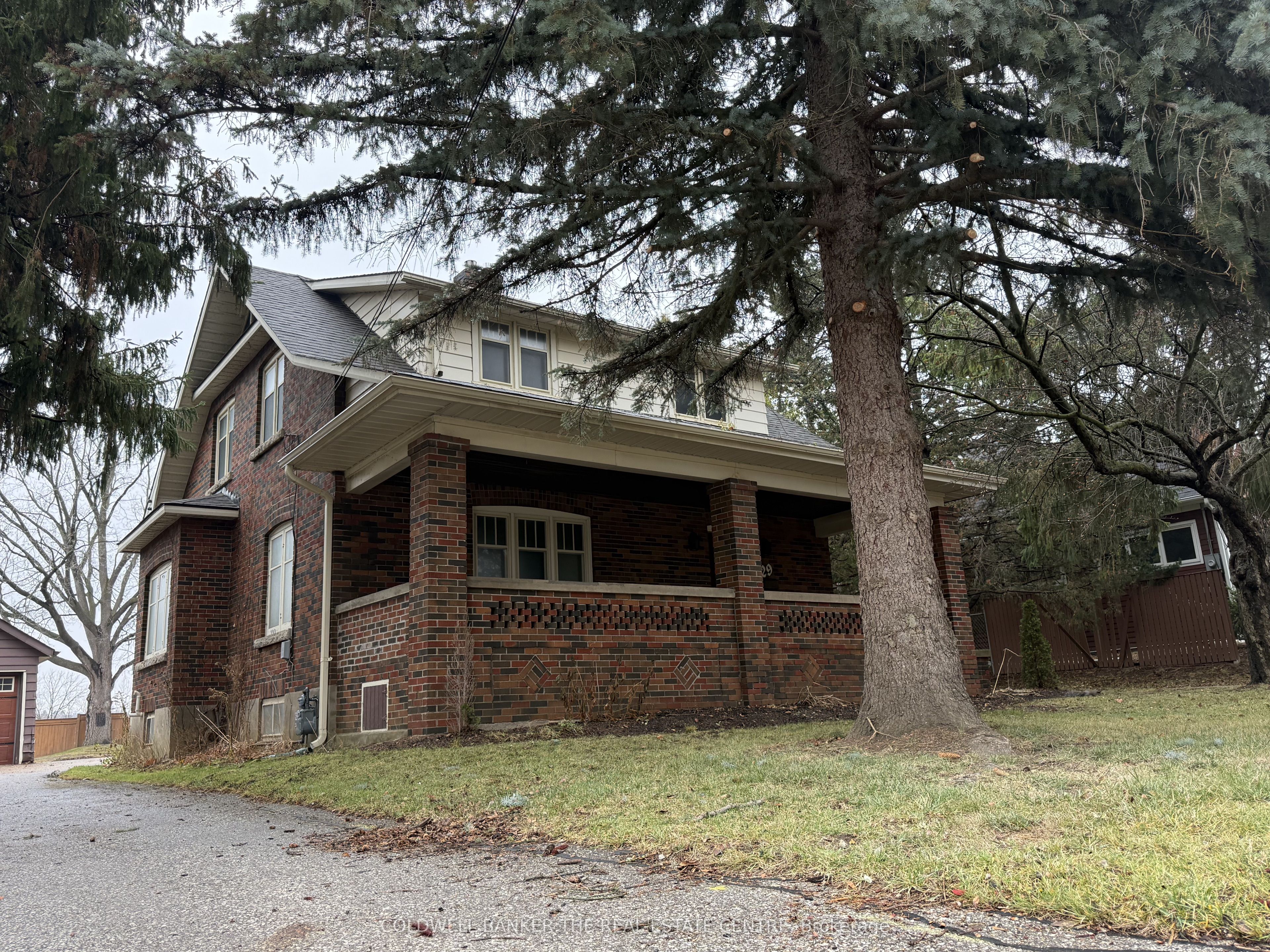 29 Bolton Avenue Property Photo 1