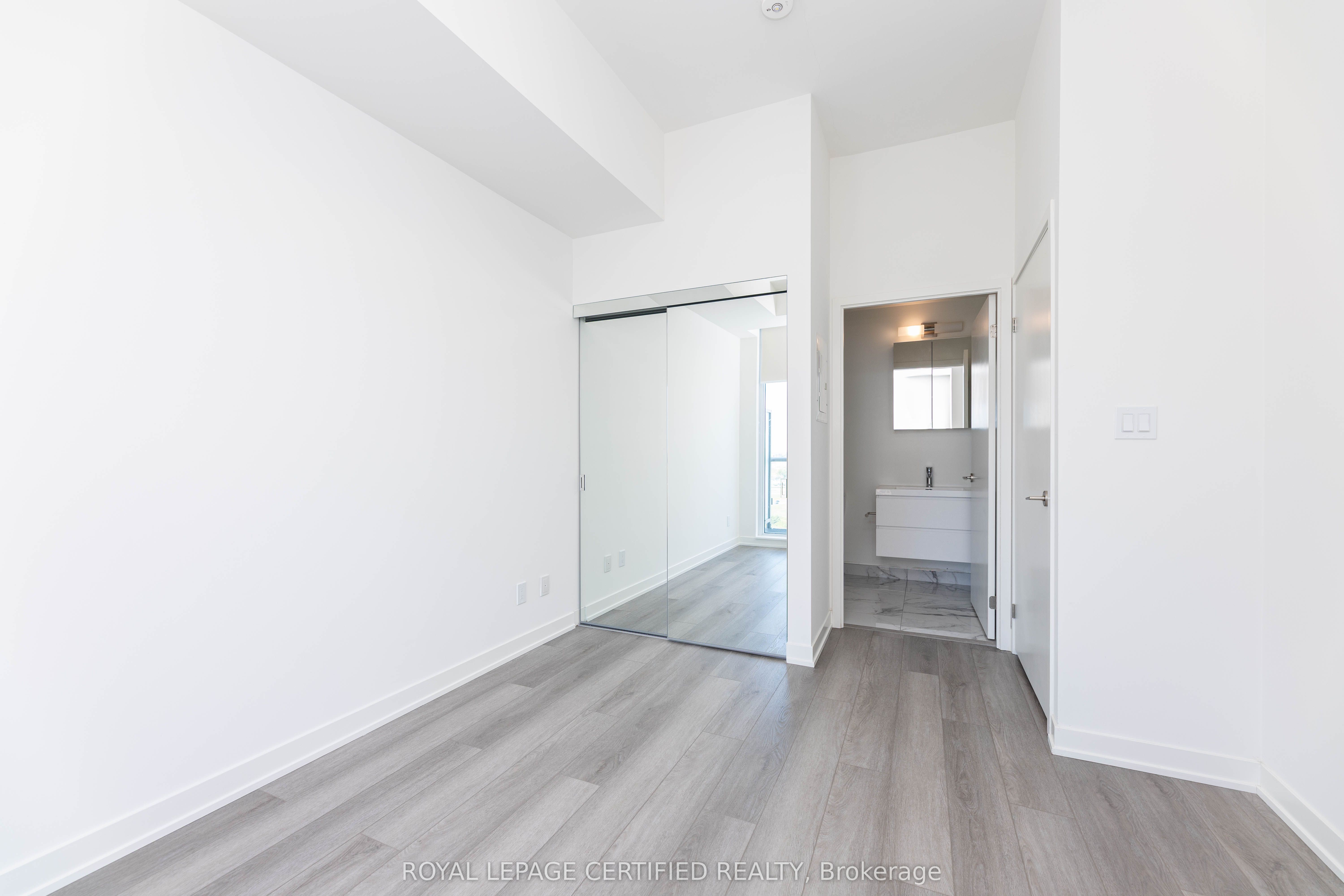 8119 Birchmount Rd Property Photo 33