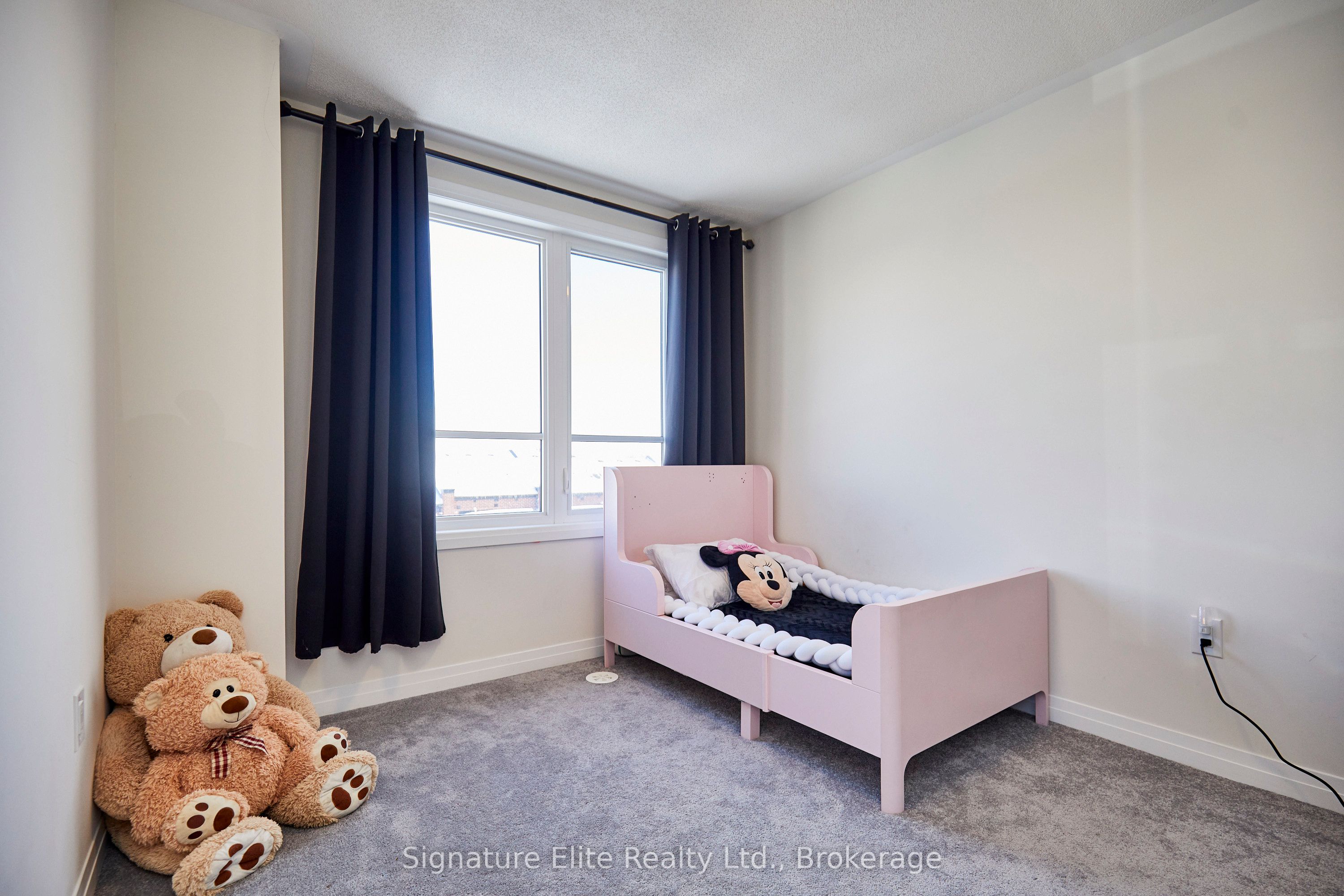 70 Baynes Way 8 Property Photo 26