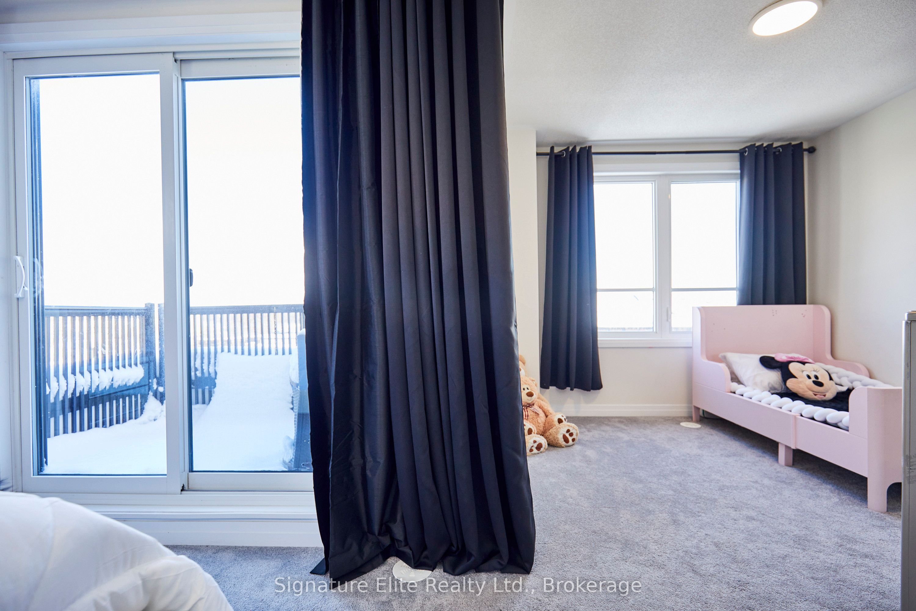 70 Baynes Way 8 Property Photo 27