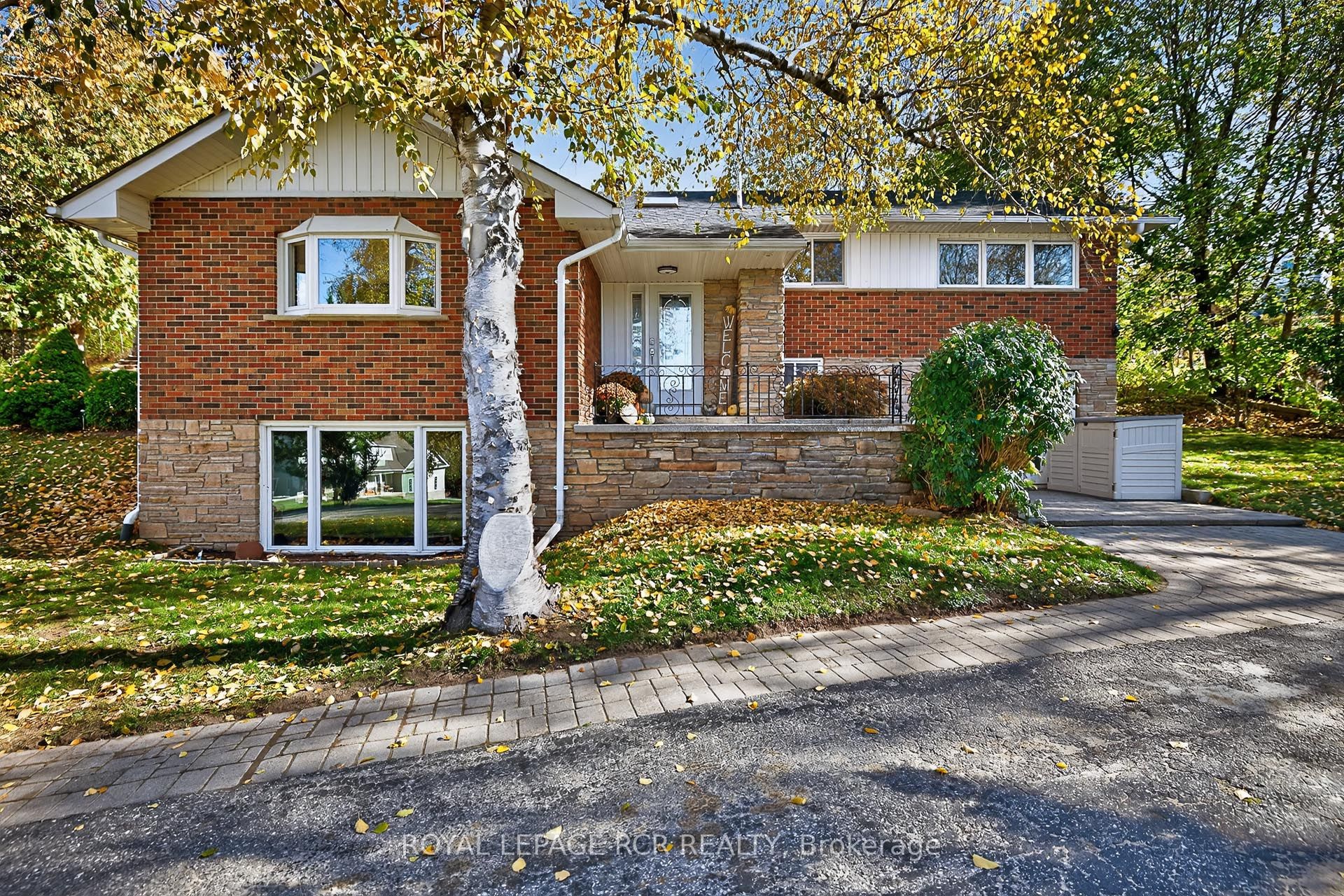 5555 Mount Albert Road Property Photo 1