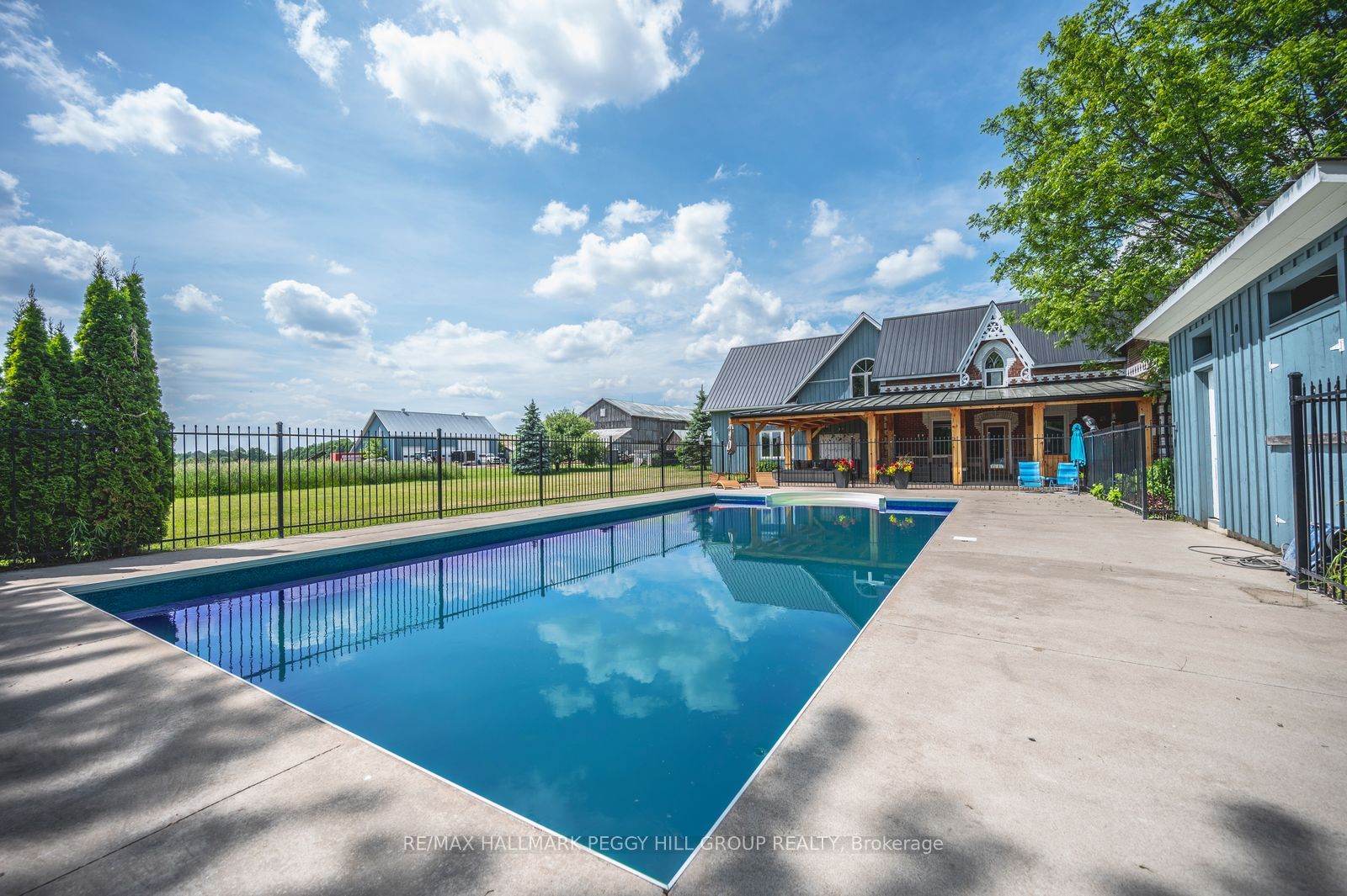 8464 6th Line Property Photo 16