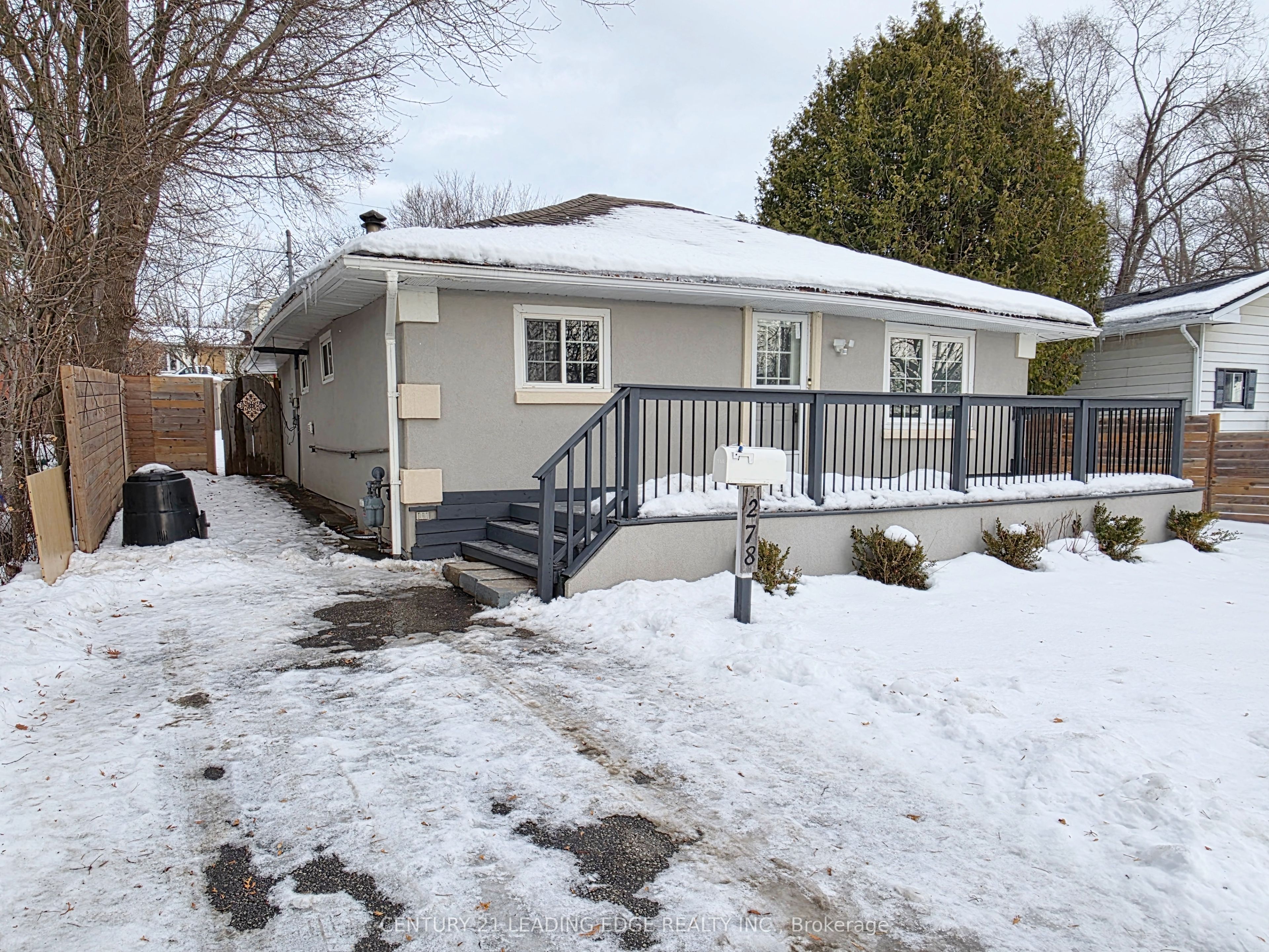 278 Pasadena Dr Property Photo 1