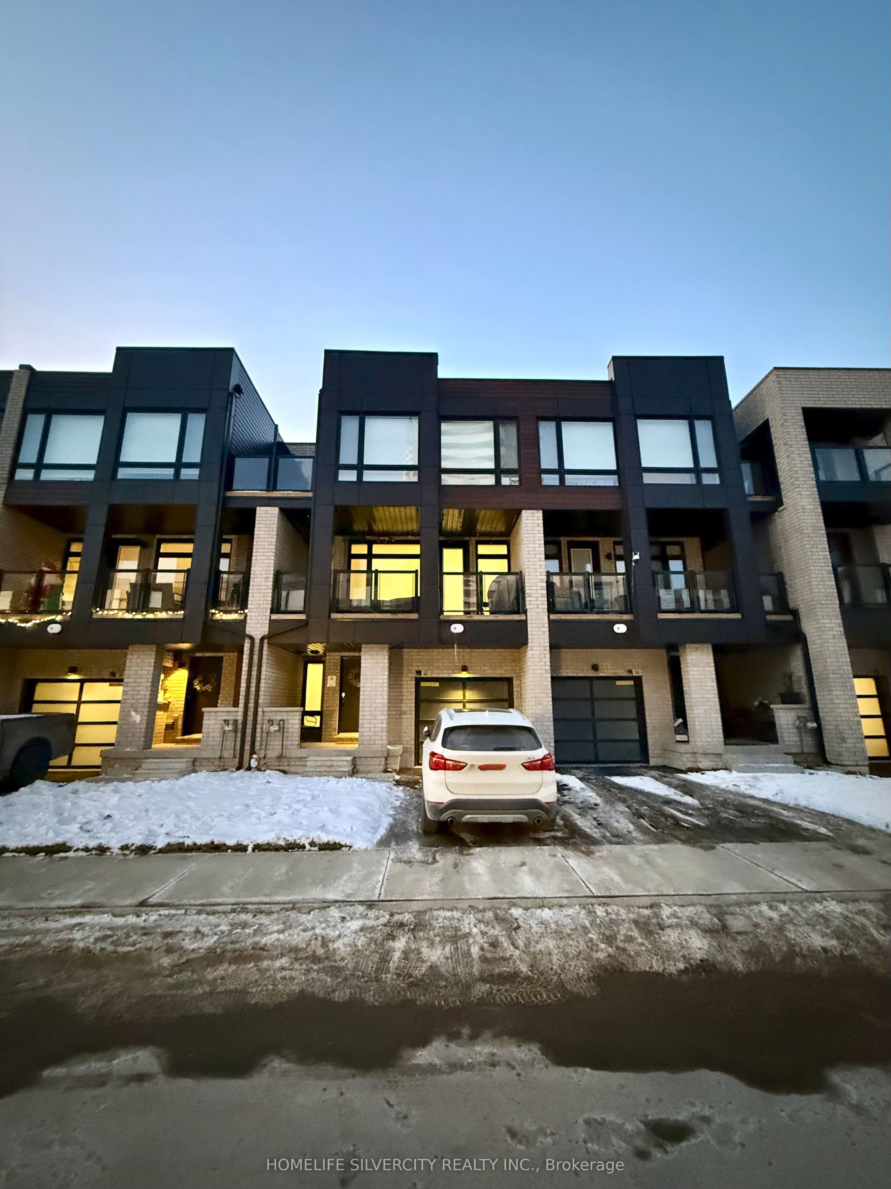 42 Chiffon Street Property Photo 1