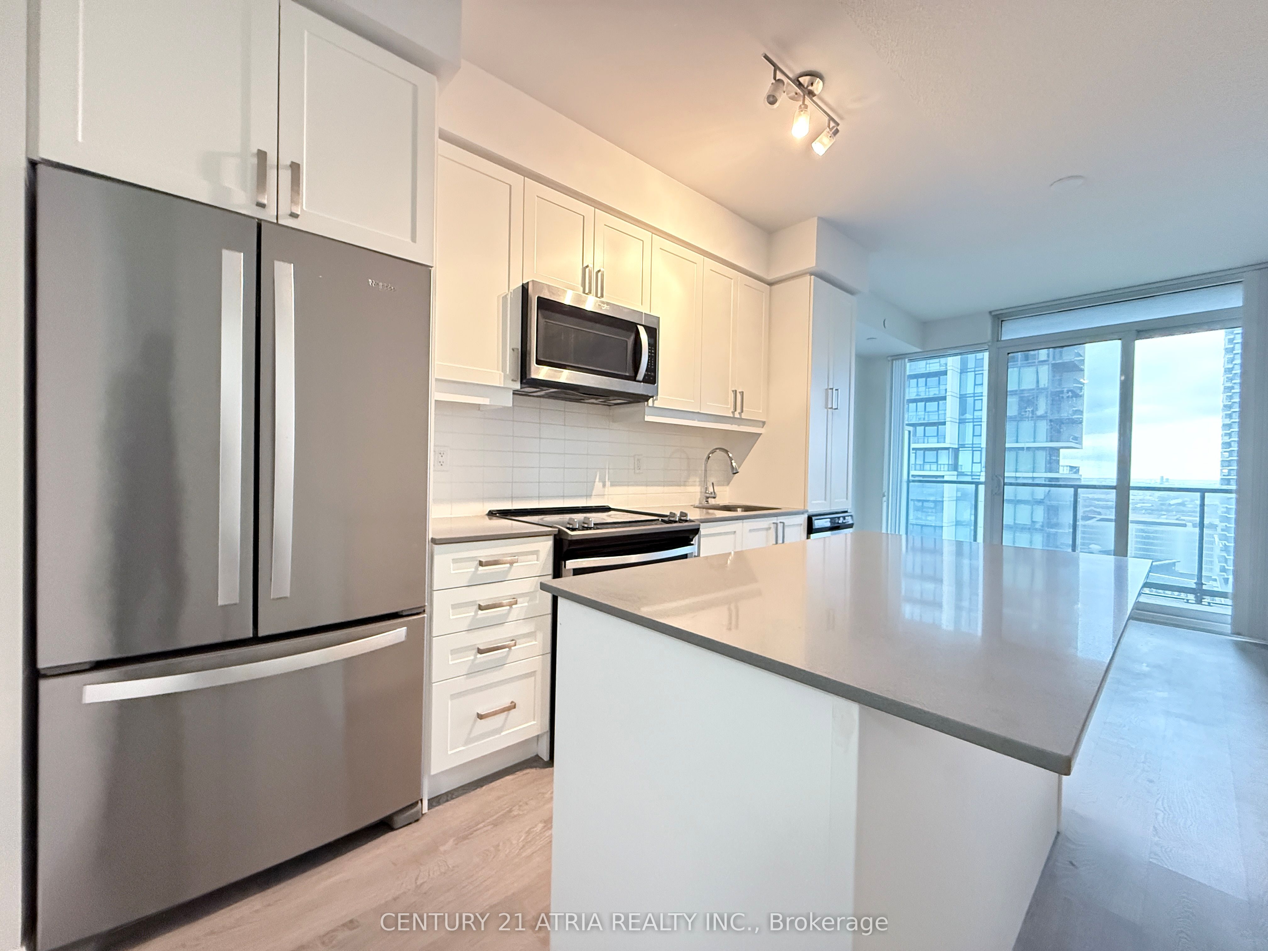 7895 Jane Street 1711 Property Photo 1