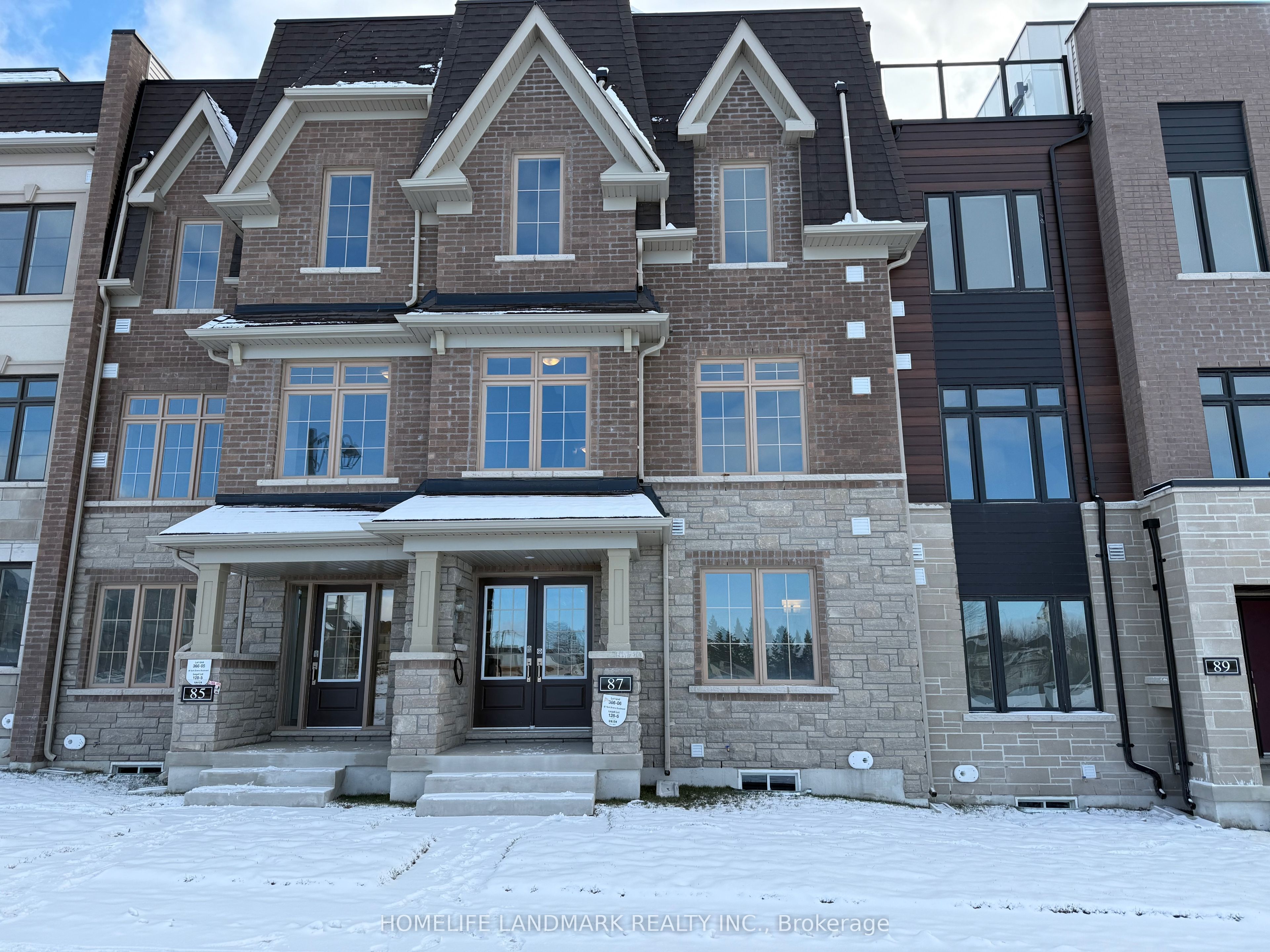 87 York Downs Boulevard Property Photo 1