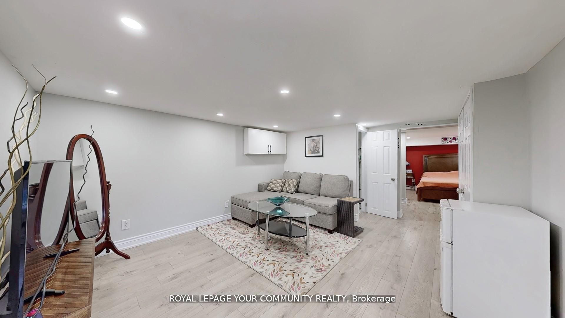 64 Machell Avenue Property Photo 33