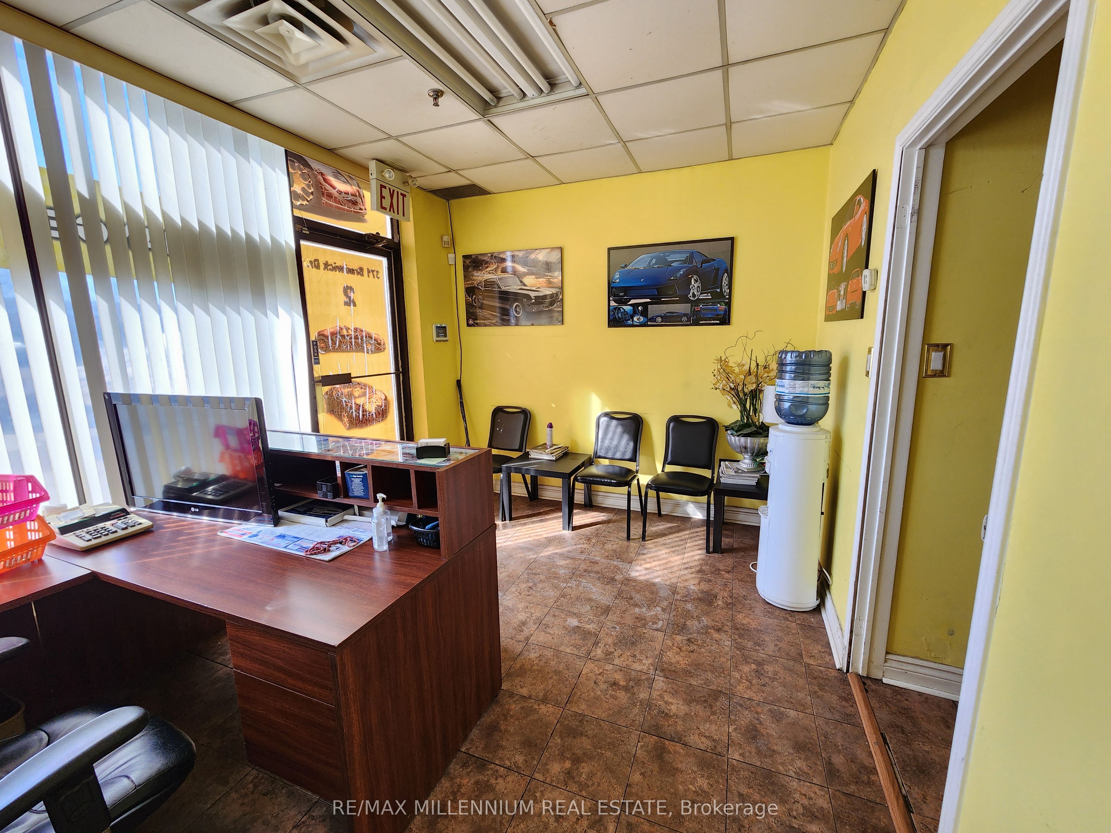 371 Bradwick Drive N 2 Property Photo 3