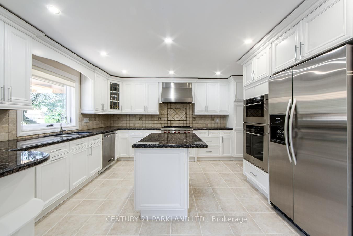 112 Strathearn Avenue Property Photo 10