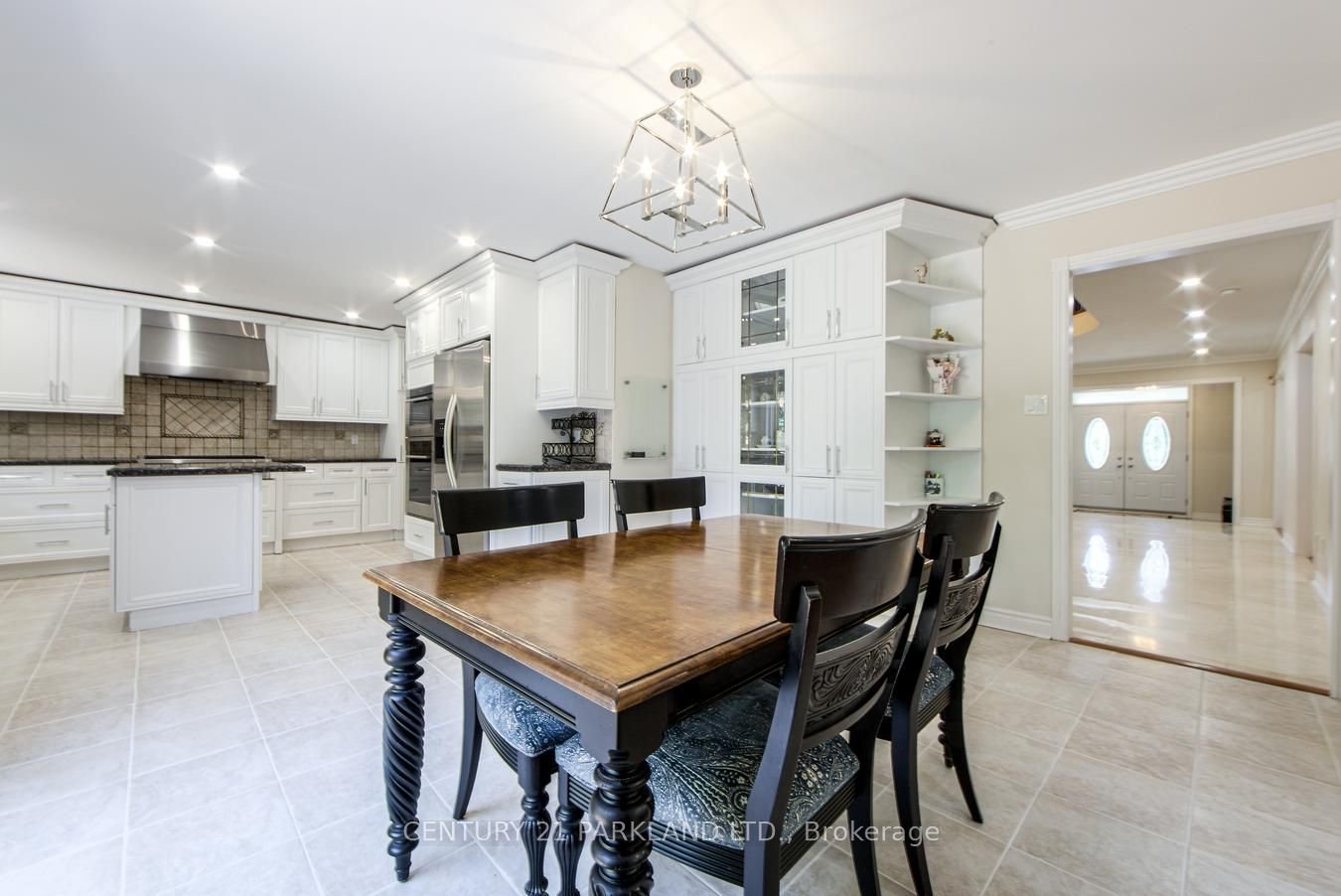 112 Strathearn Avenue Property Photo 14