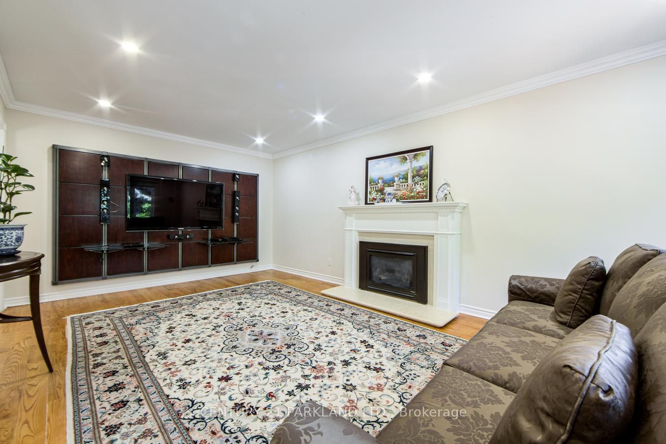 112 Strathearn Avenue Property Photo 15