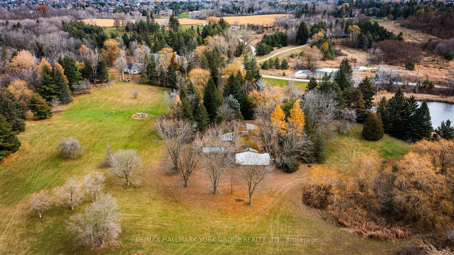 250 South Summit Farm Road Property Photo 3