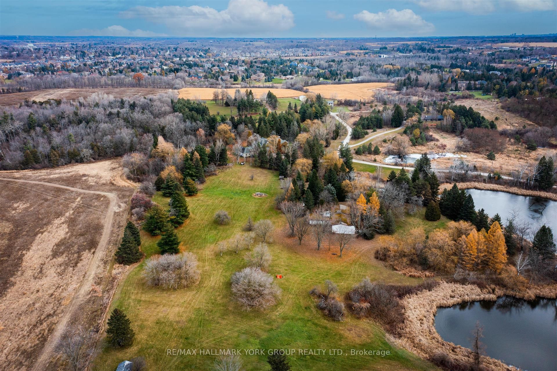 250 South Summit Farm Road Property Photo 5