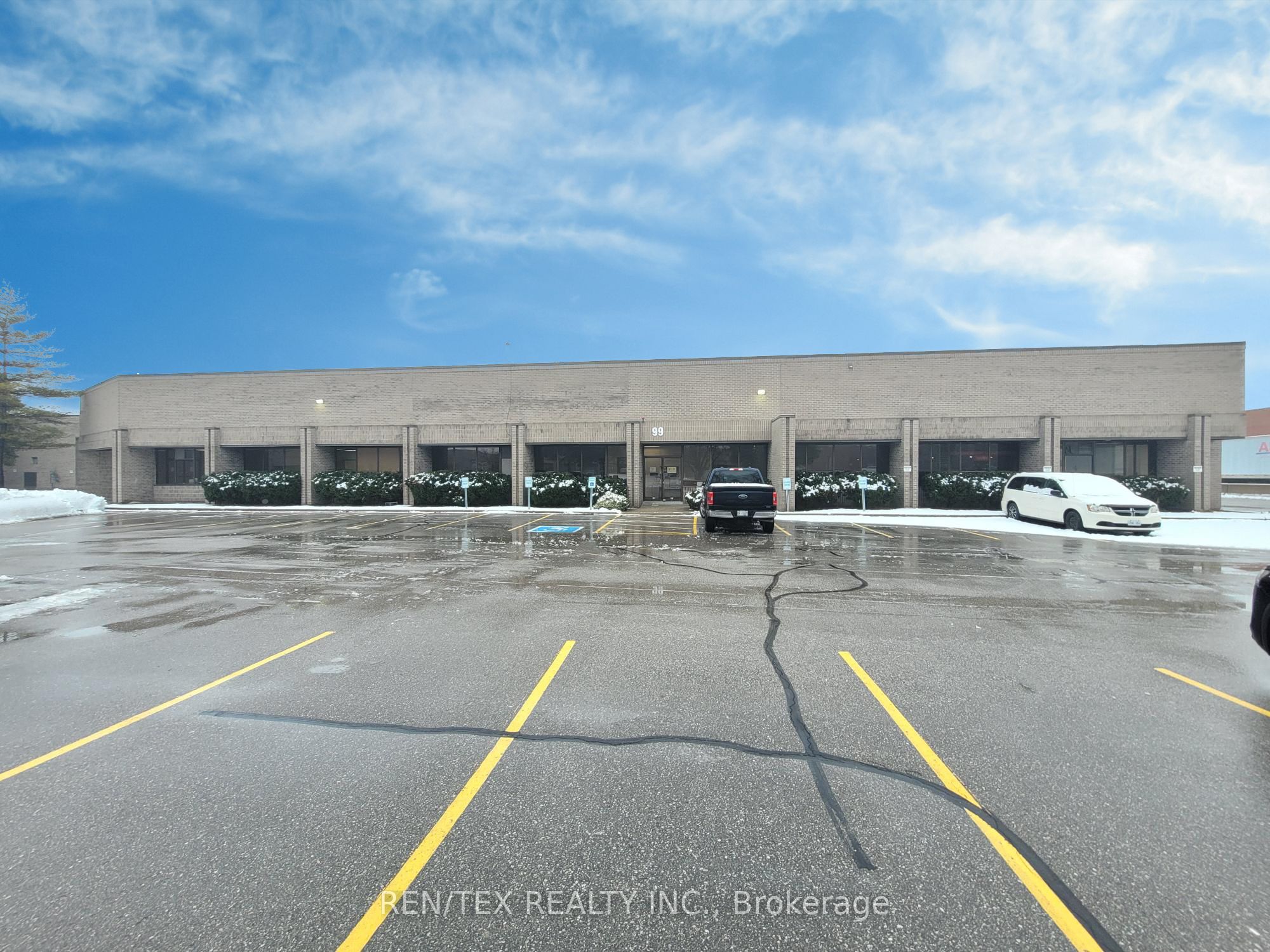 99 Vinyl Court Property Photo 1