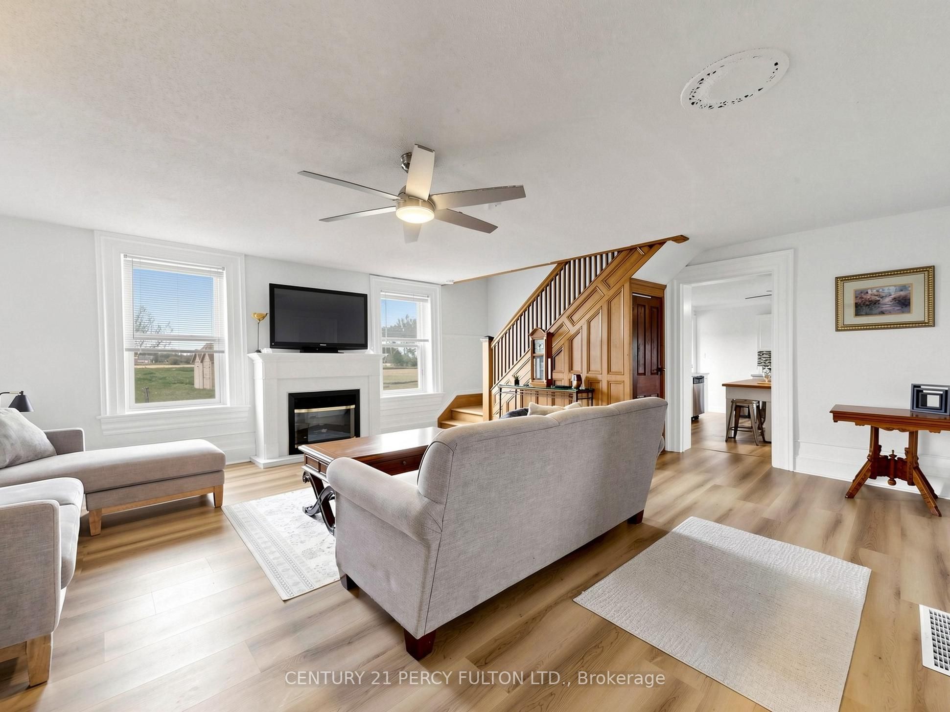 29018 Highway 48 Property Photo 7