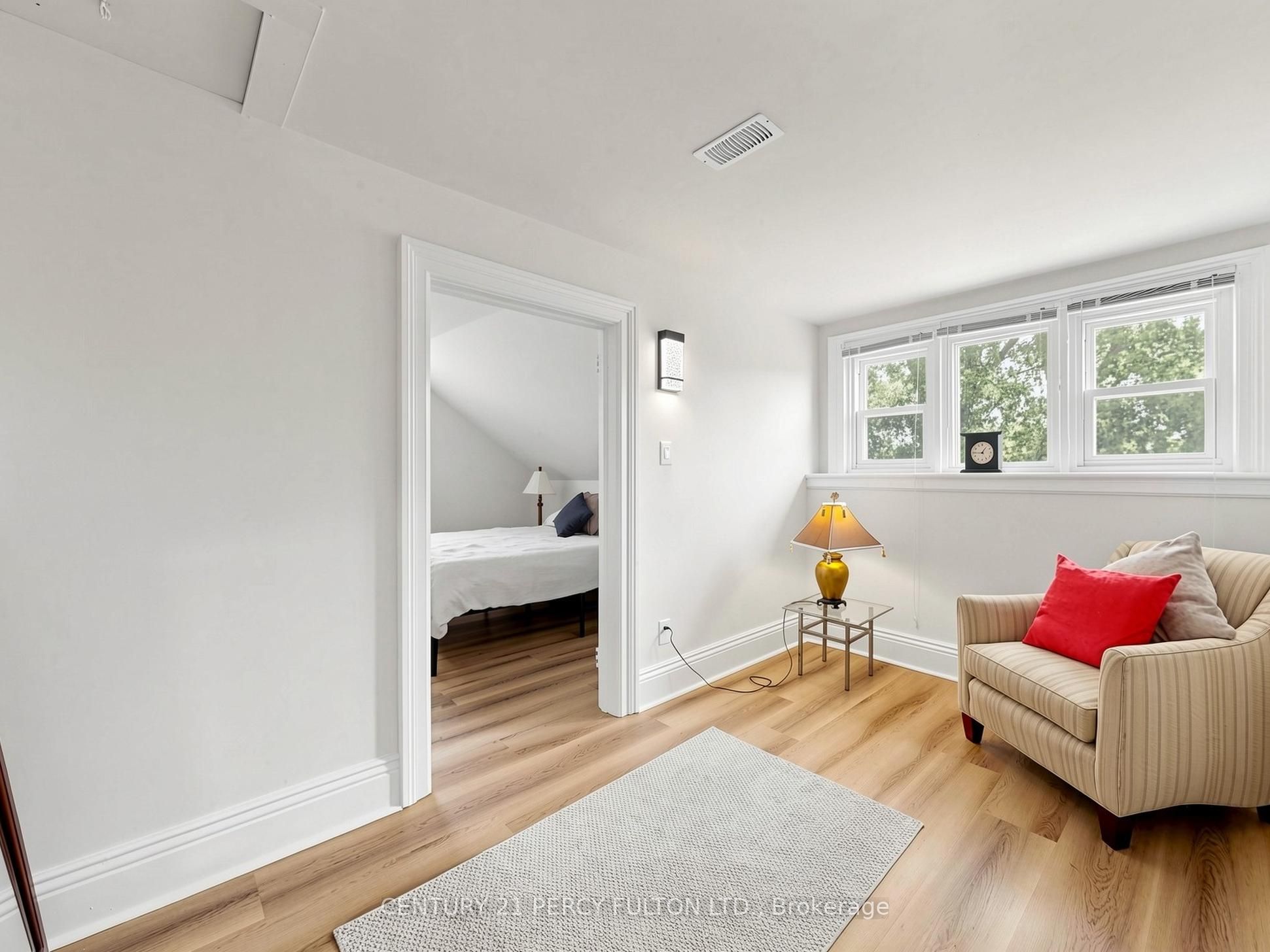 29018 Highway 48 Property Photo 17