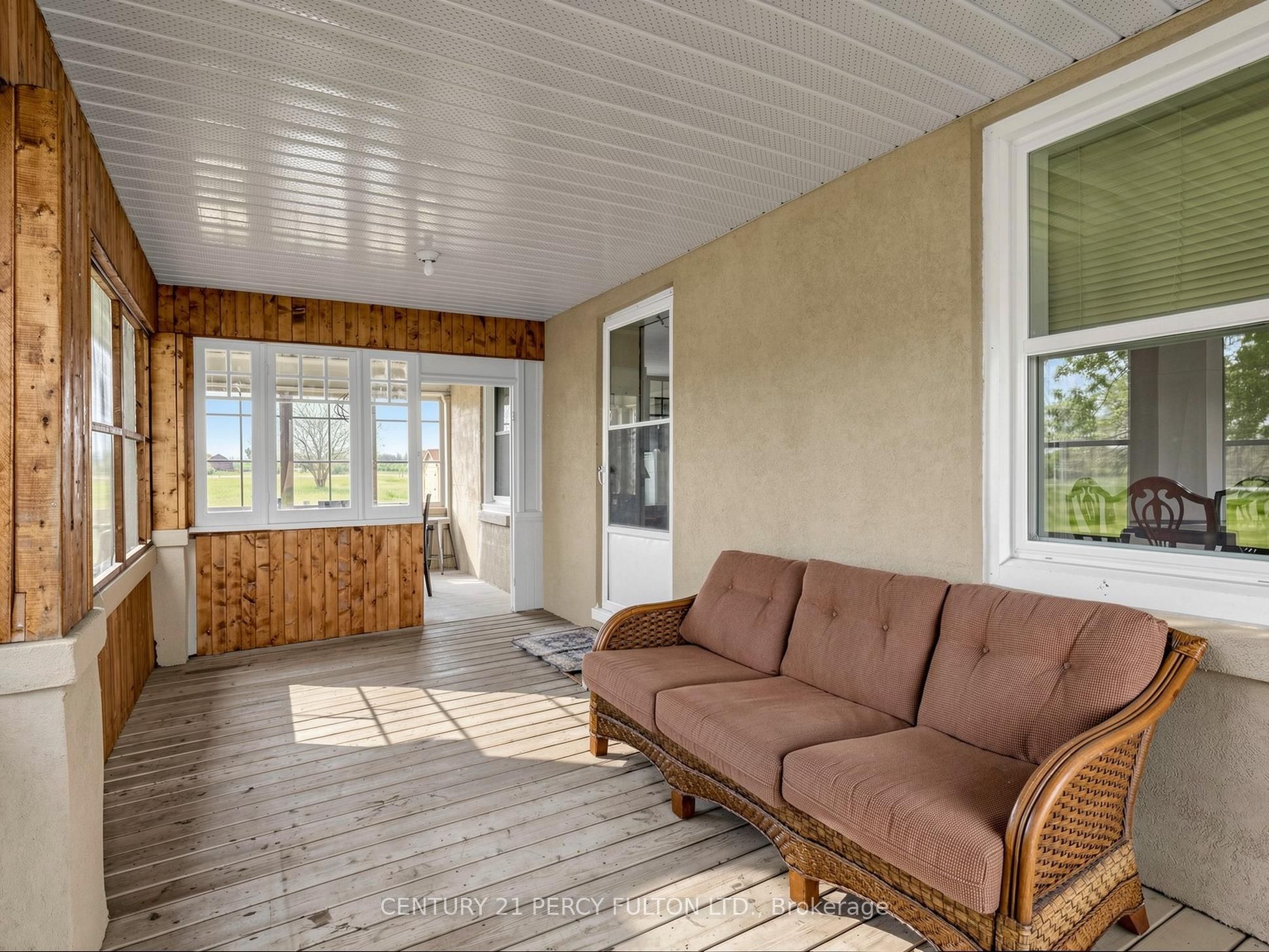 29018 Highway 48 Property Photo 32