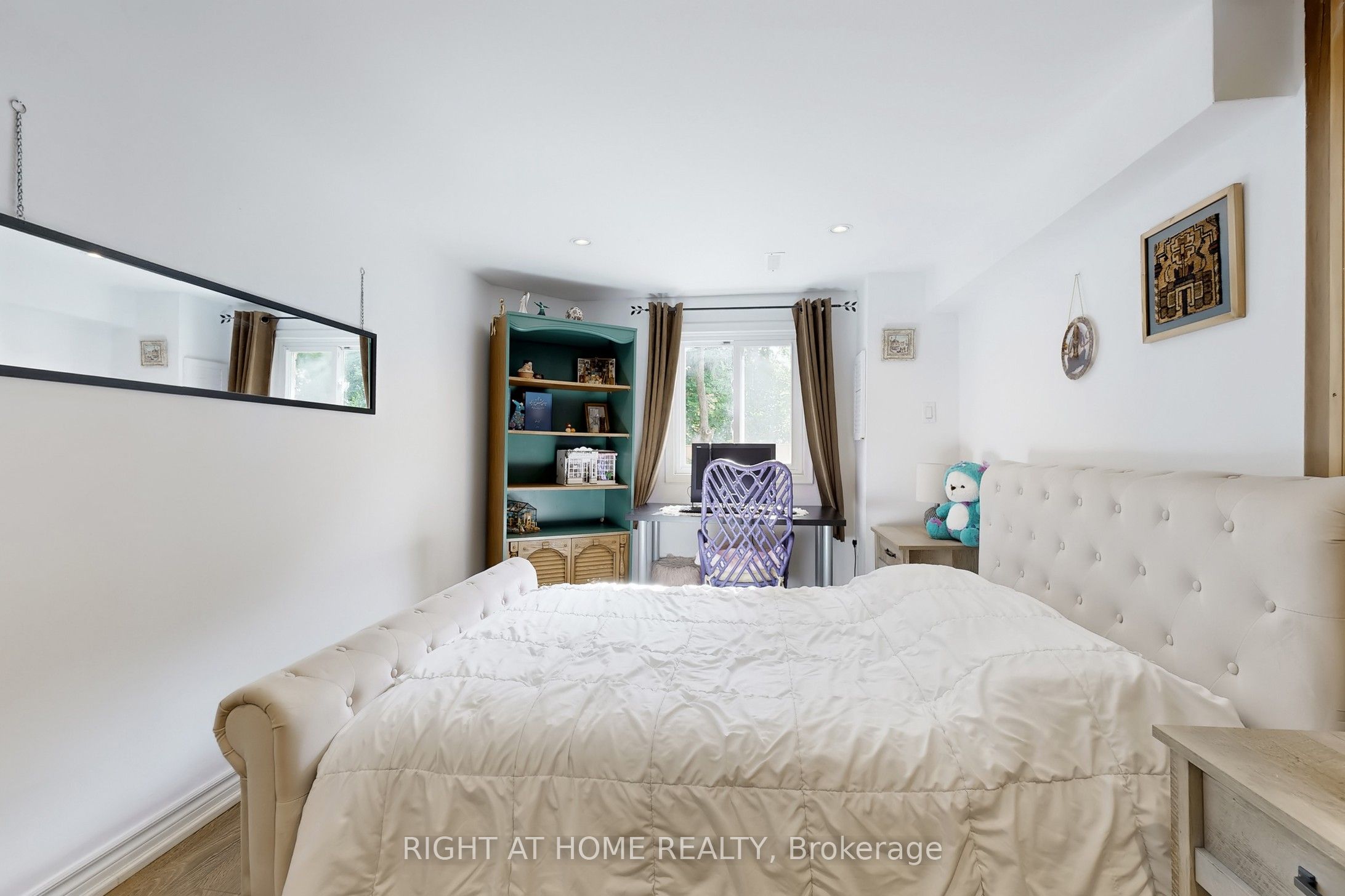 52 Breckonwood Crescent Property Photo 43