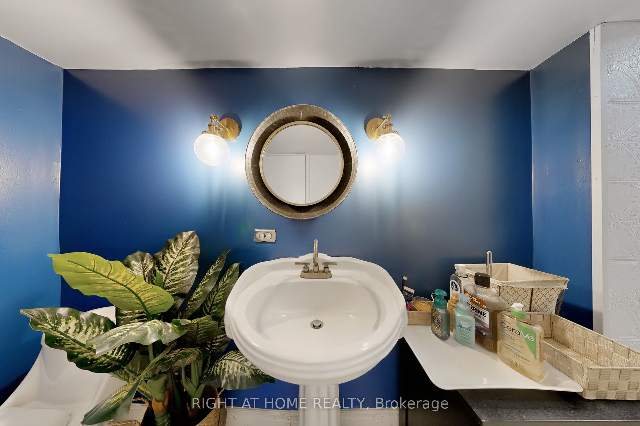 52 Breckonwood Crescent Property Photo 46
