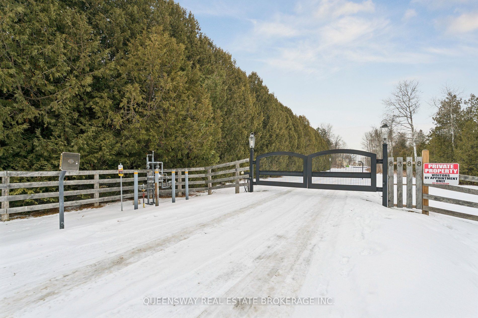 8388 Fifth Side Road Property Photo 5