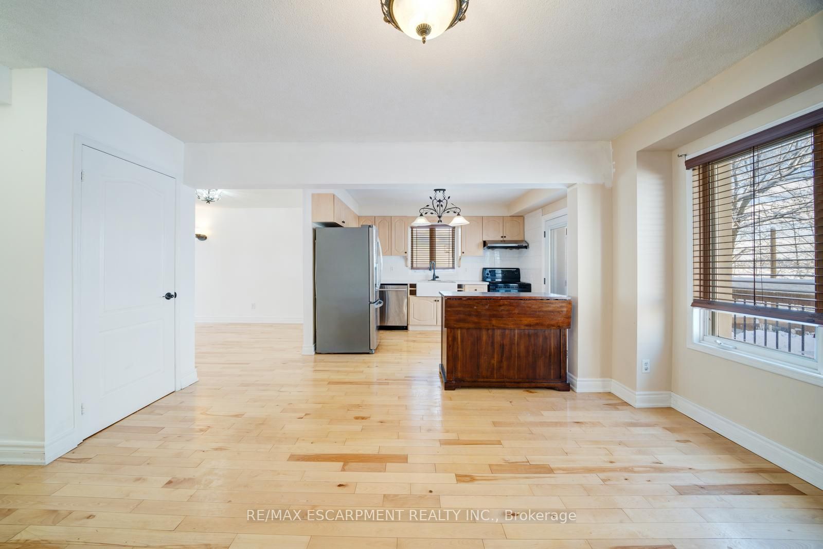 108 Olde Bayview Avenue Property Photo 8