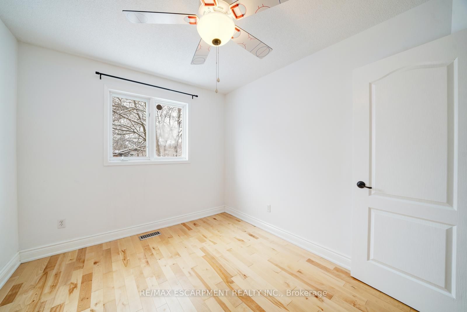 108 Olde Bayview Avenue Property Photo 19