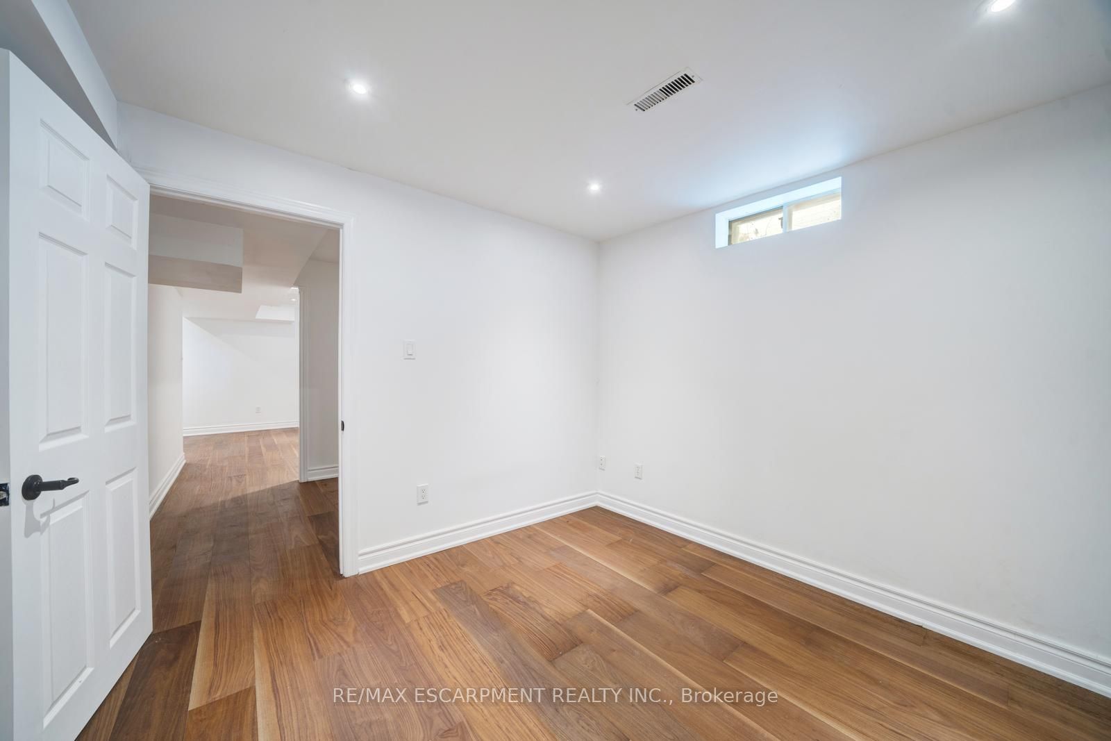 108 Olde Bayview Avenue Property Photo 34