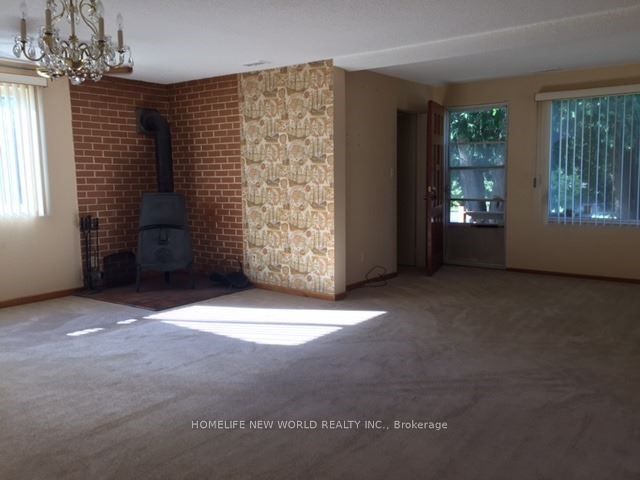 39 Windsor Drive Property Photo 9