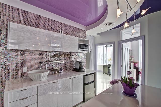 10376 Yonge Street 208 Property Photo 10