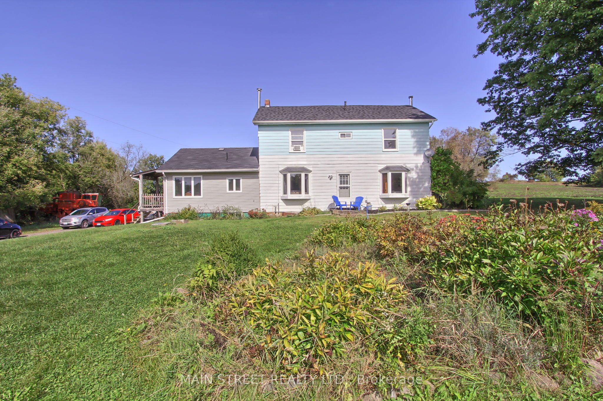 5984 3rd Line Property Photo 1