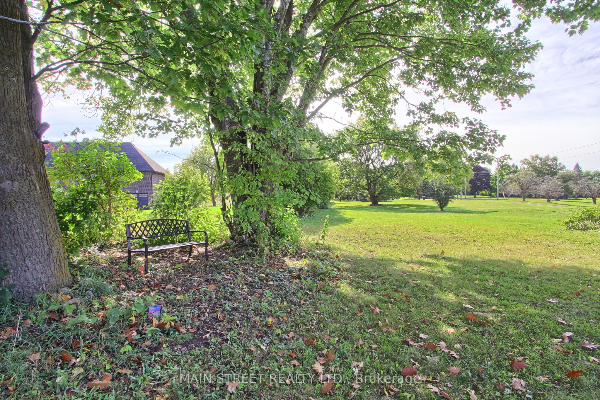 5984 3rd Line Property Photo 32