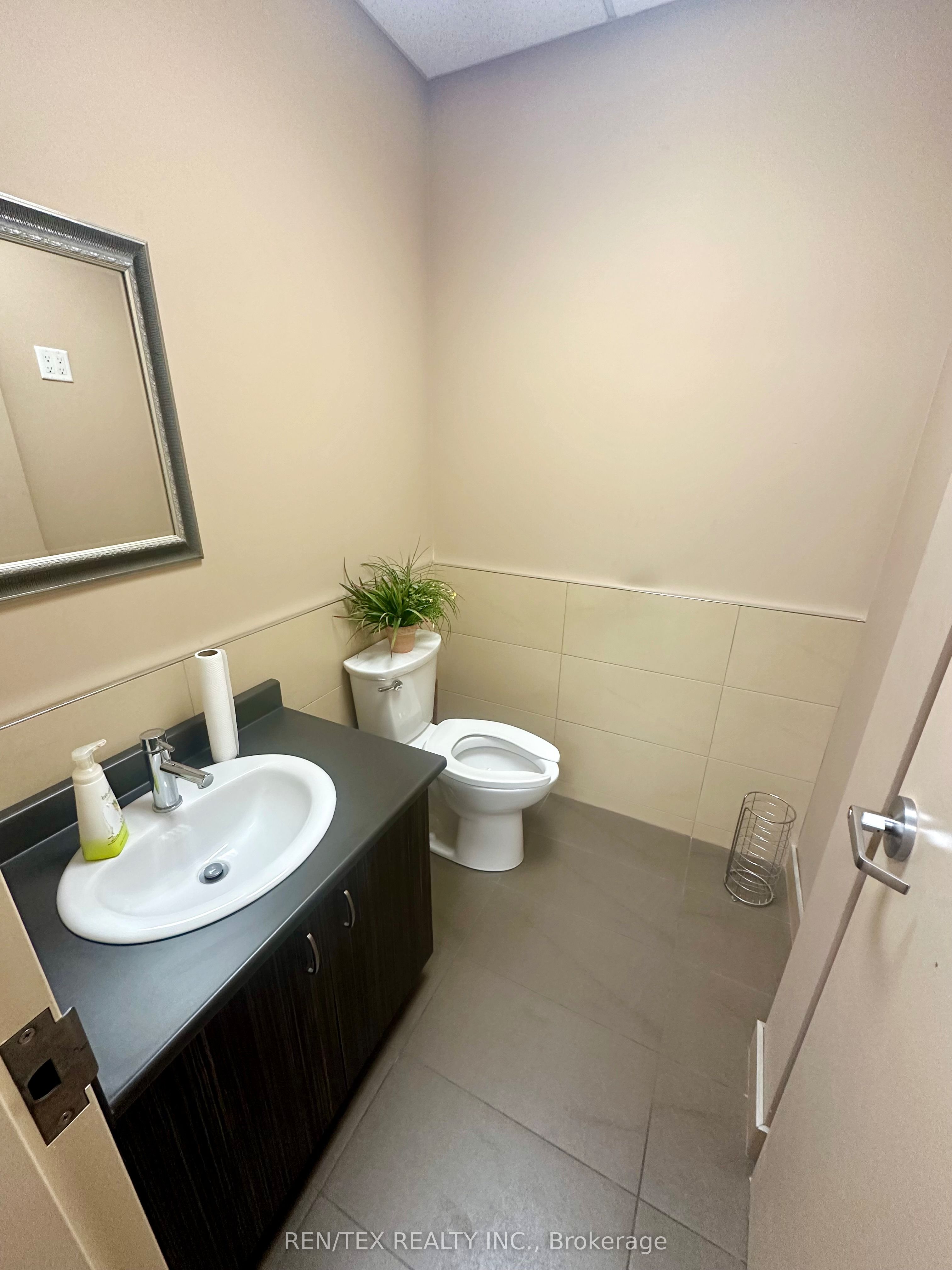 4600 Highway 7 170 Property Photo 6