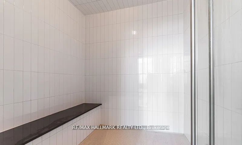 7895 Jane Street 906 Property Photo 26