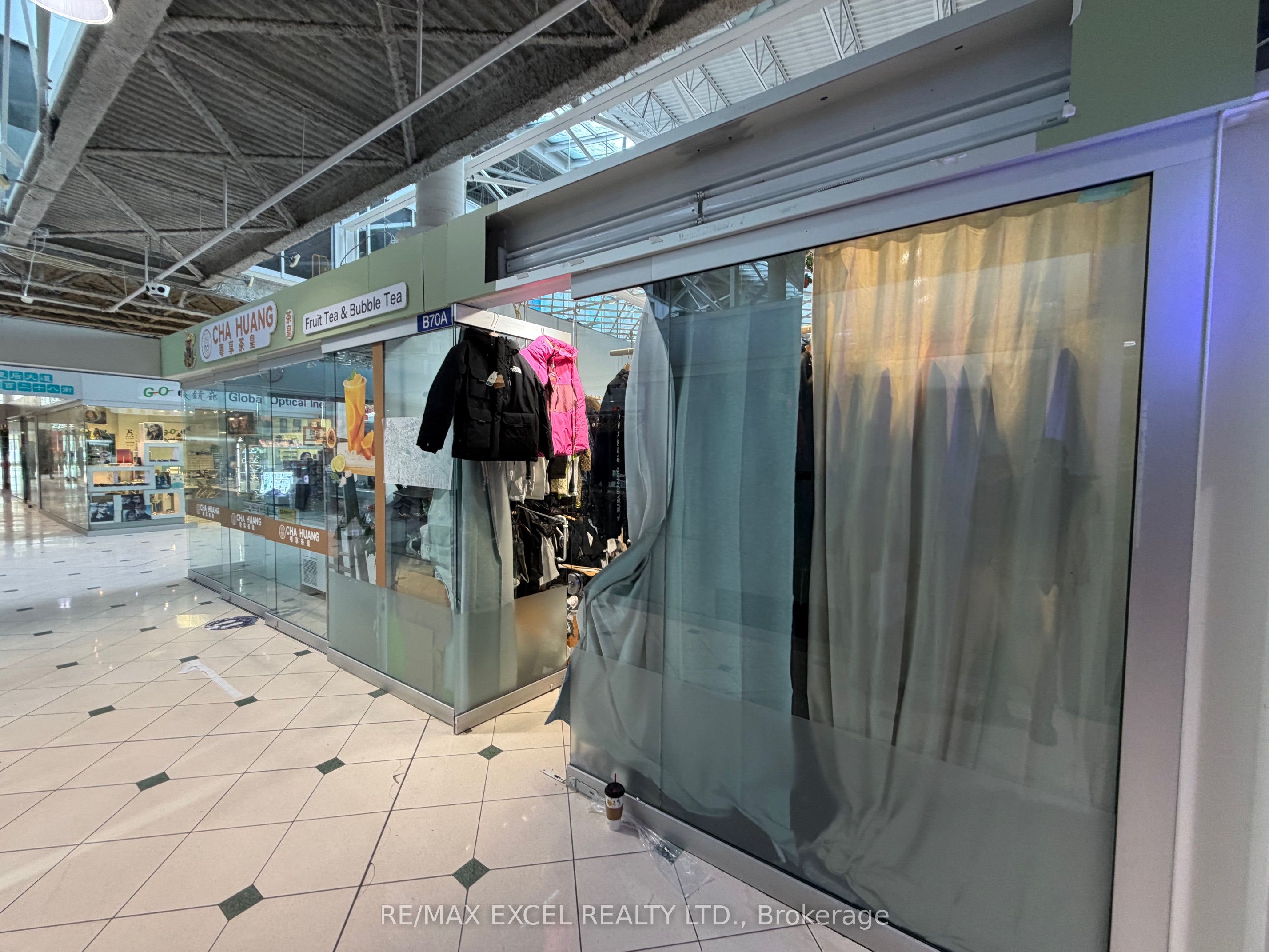 4300 Steeles Avenue E B70 Property Photo 4