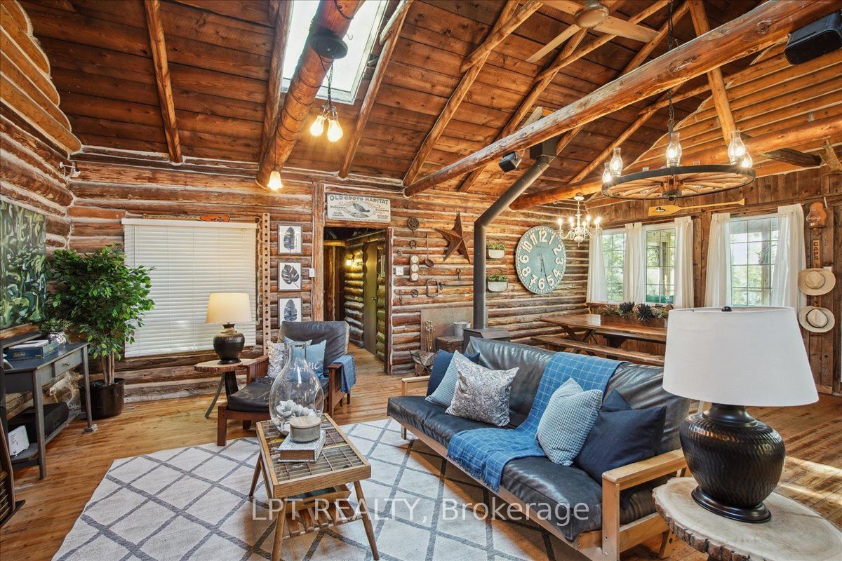 1689 Chief Joseph Snake Road Property Photo 33