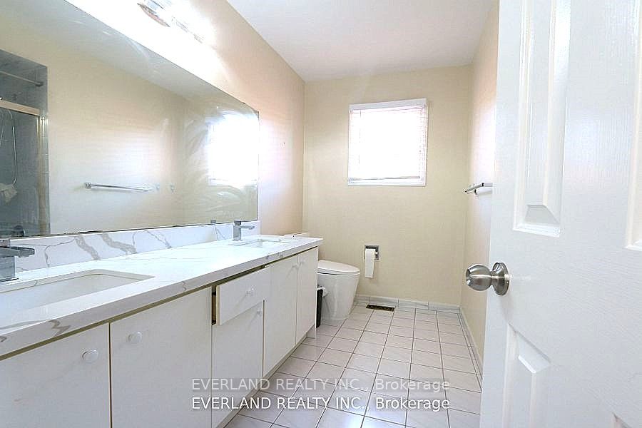 87 Kyla Crescent Property Photo 9