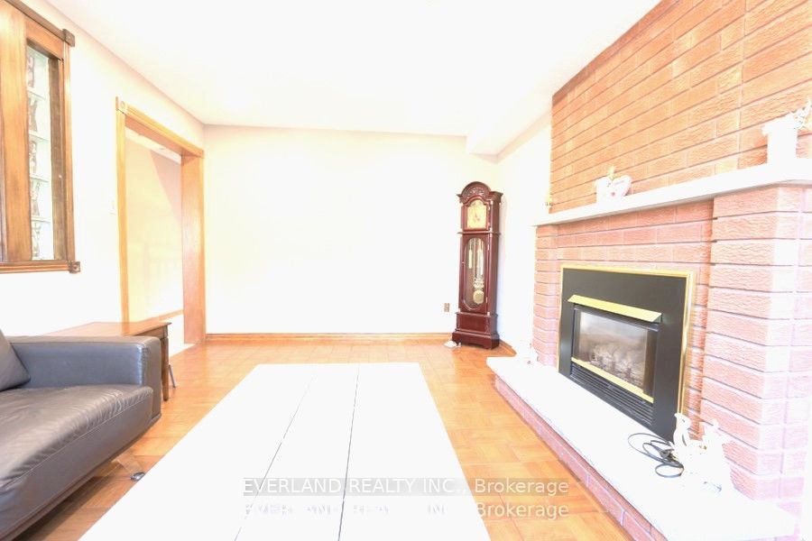 87 Kyla Crescent Property Photo 17