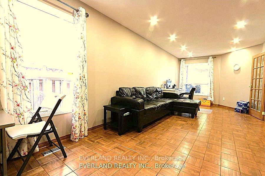 87 Kyla Crescent Property Photo 26