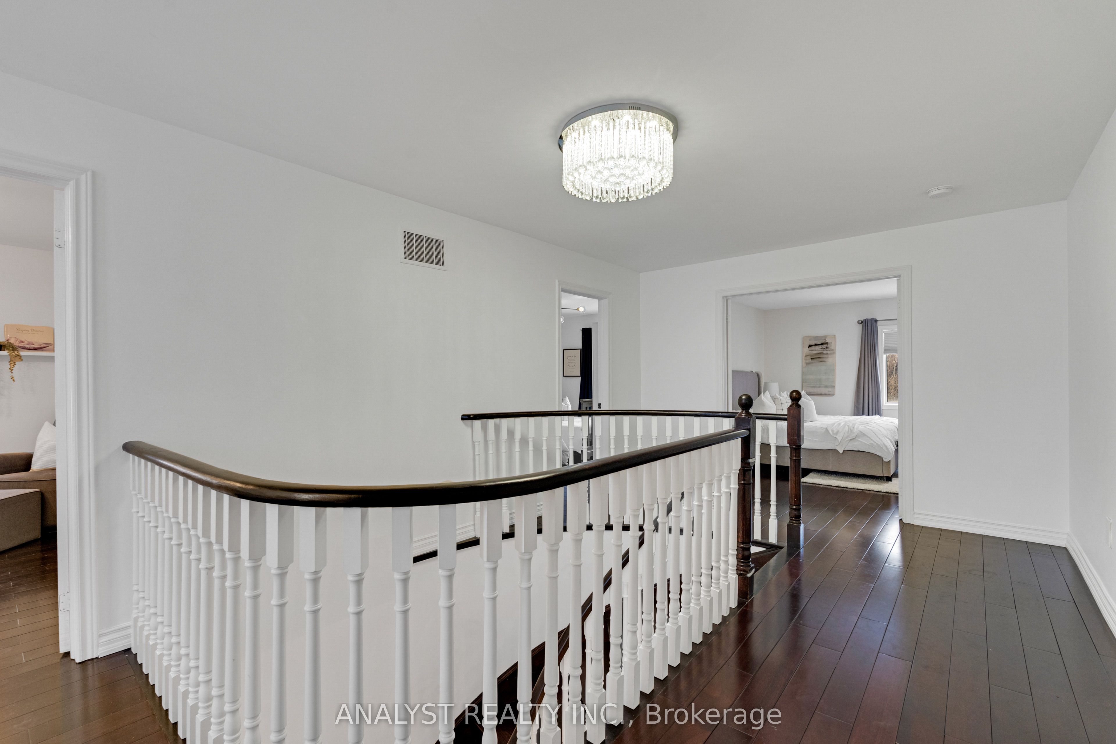 43 Carstad Crescent Property Photo 22