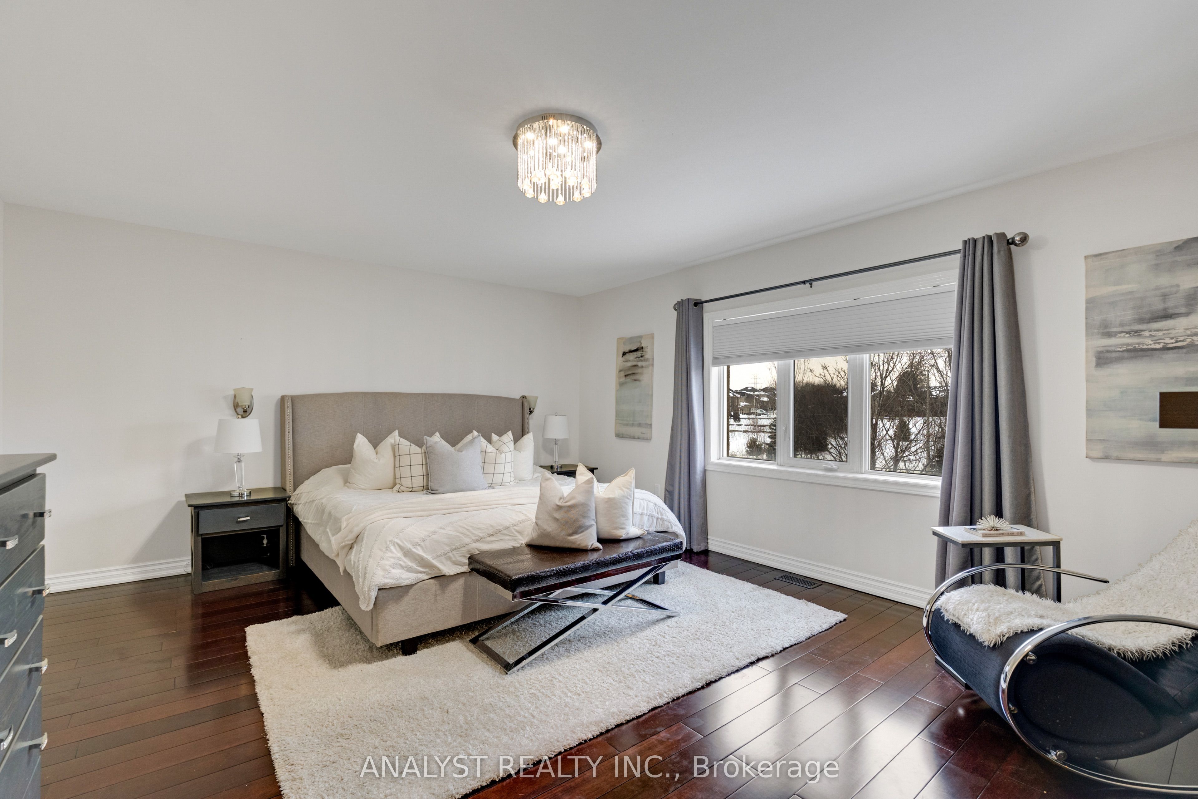 43 Carstad Crescent Property Photo 24