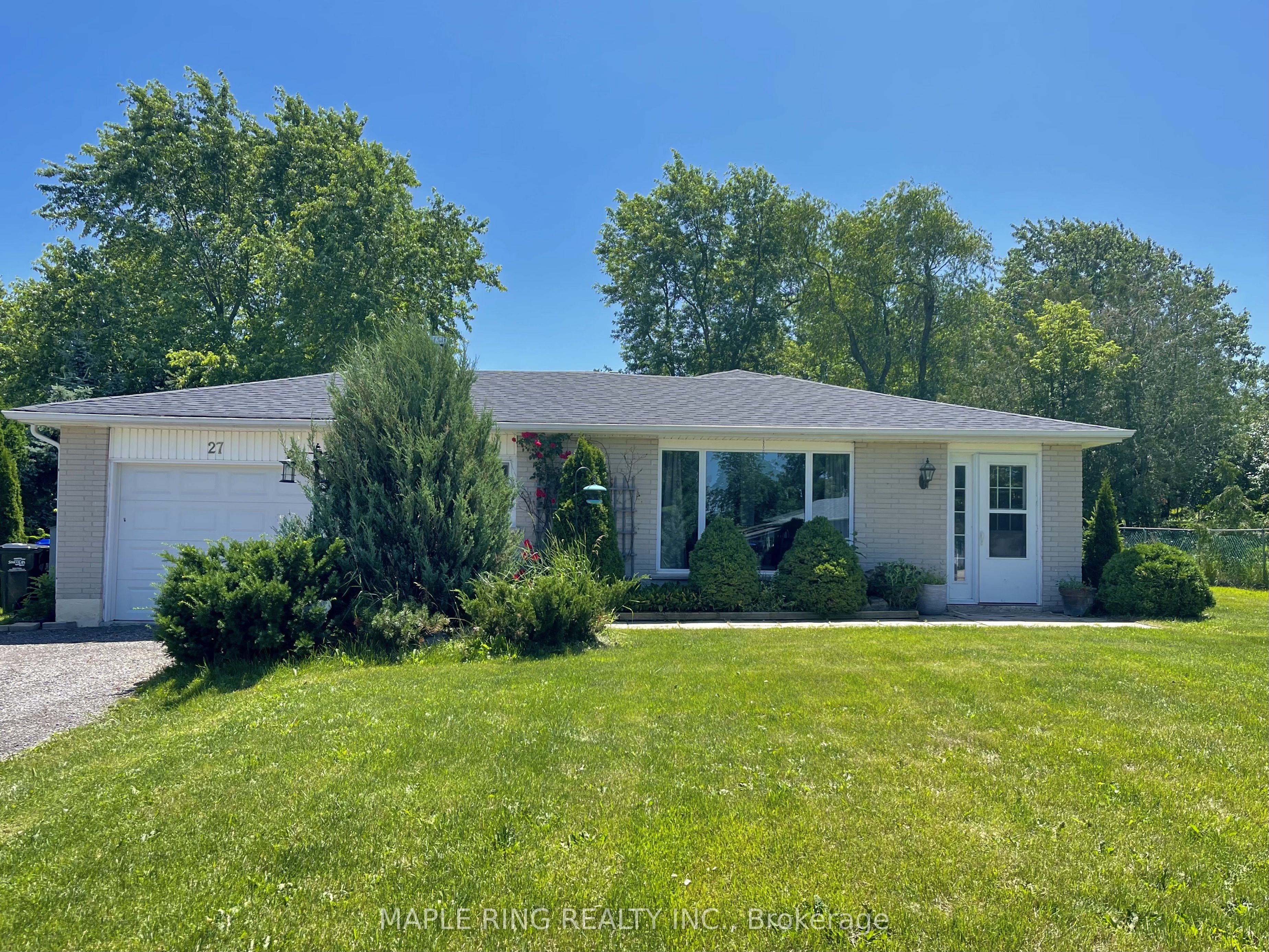 27 Jamieson Drive Property Photo 1