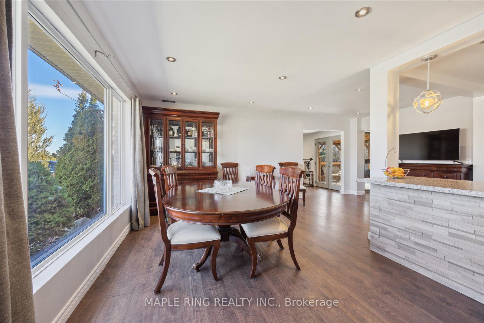27 Jamieson Drive Property Photo 4