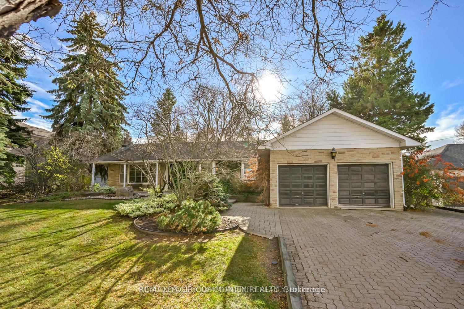 23 Denham Drive Property Photo 2