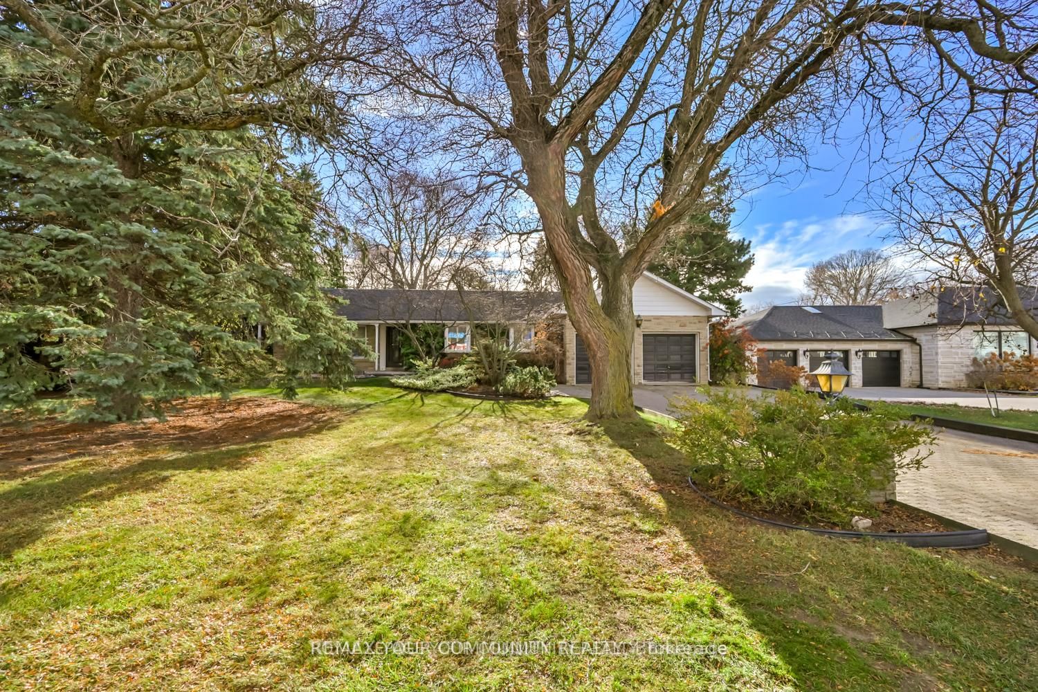 23 Denham Drive Property Photo 6