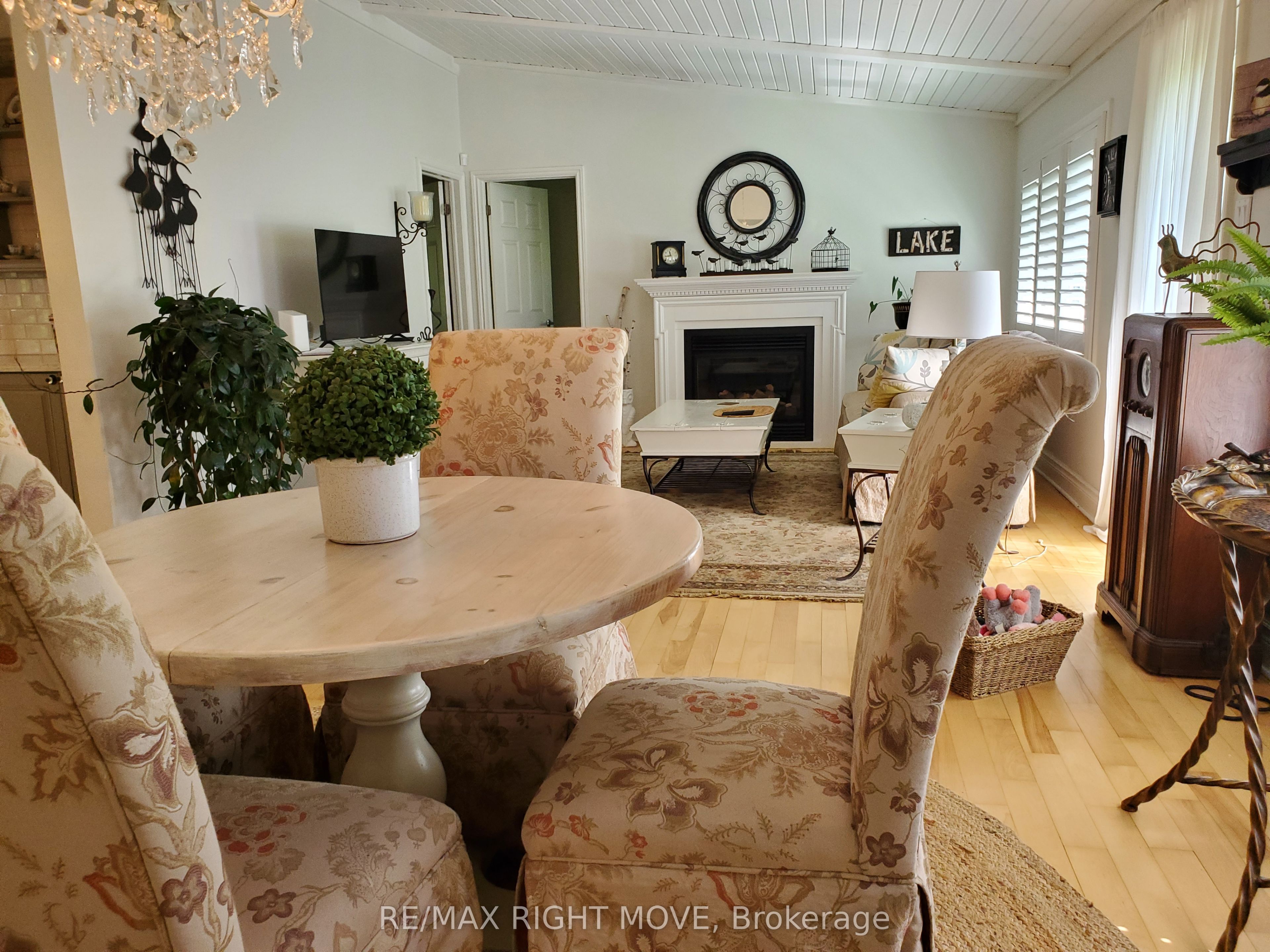 3528 Glenhaven Beach Road Property Photo 14